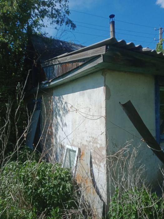 Домик кирпичный с баней.6сот