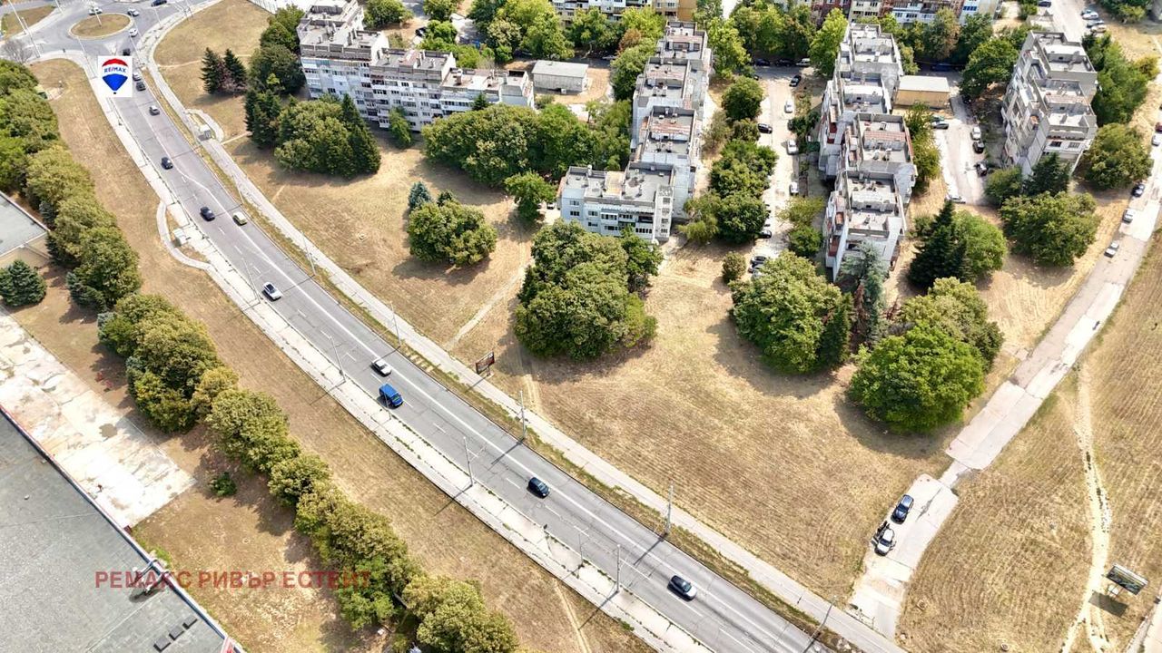 Продава се Парцел в Русе, Чародейка - Юг - 1392 кв.м за 38 €/кв.м - Снимка #7