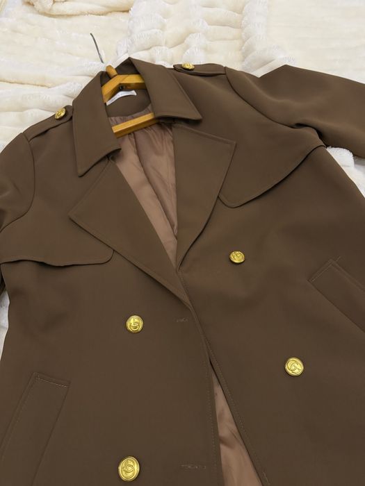 Trench sotiladi 1 marta kiyilgan