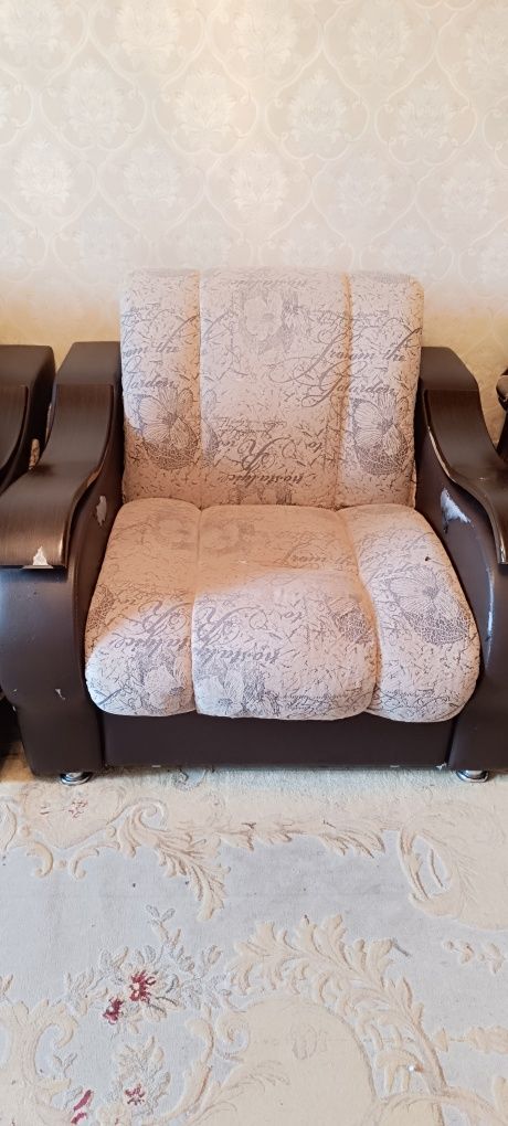 Продам диван с креслом раскладные