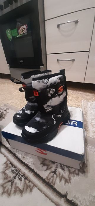 Балаларға арналған аяқ киім.