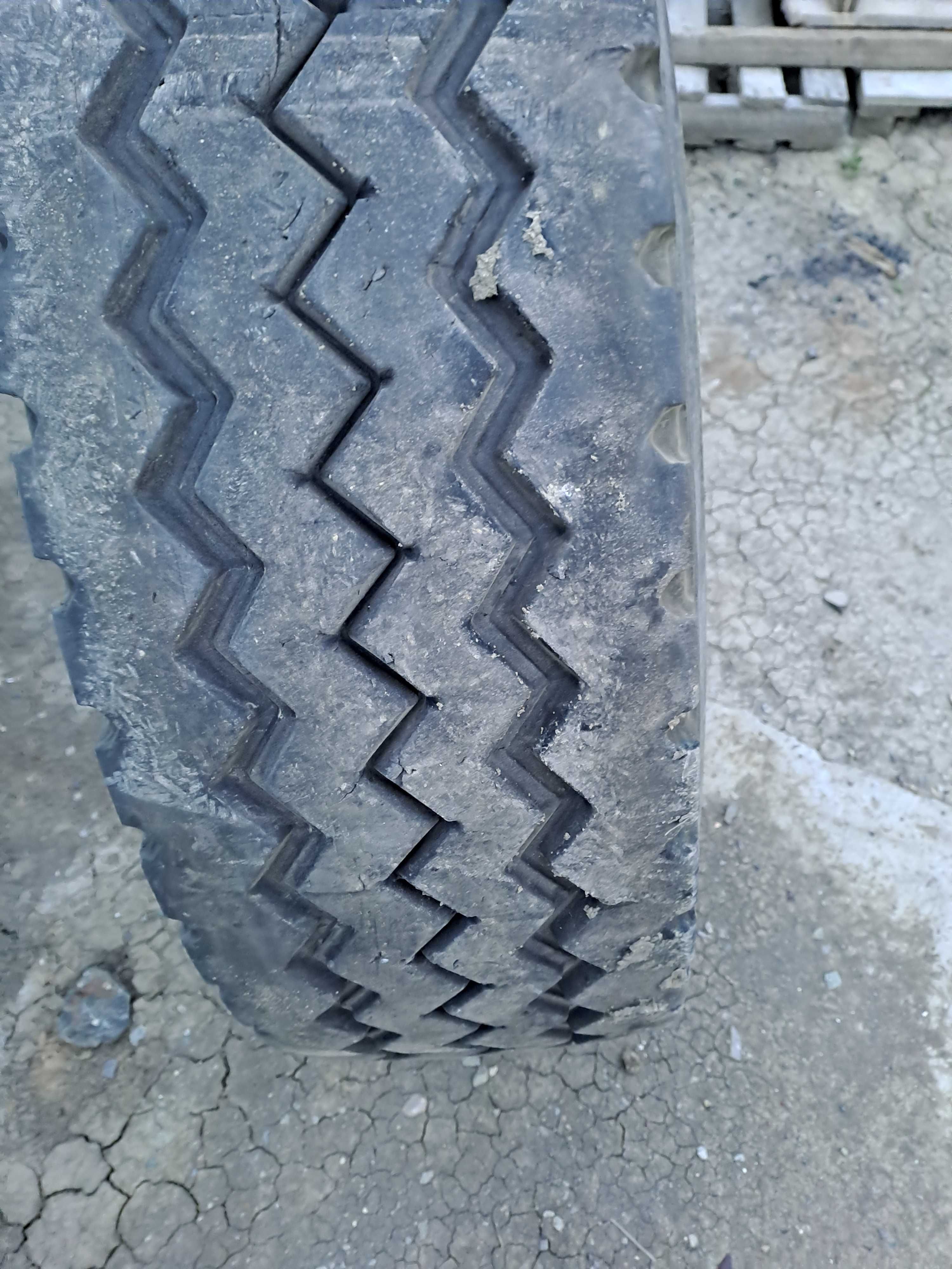 Автошина 315/80R22.5