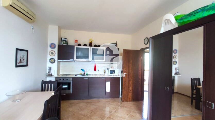 Продава се Двустаен апартамент в к.к. Слънчев бряг - 59 кв.м за 846 €/кв.м - Снимка #2