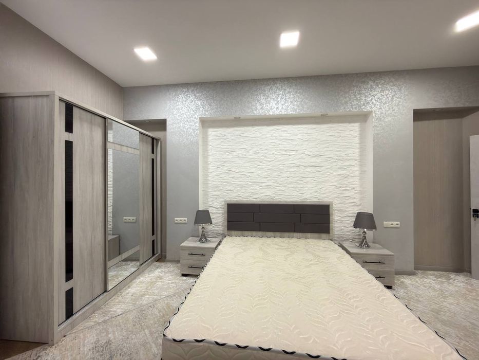 Шайхантахур район Ориентир: Малика базар Новостройка 3/2/9 С ремонтом