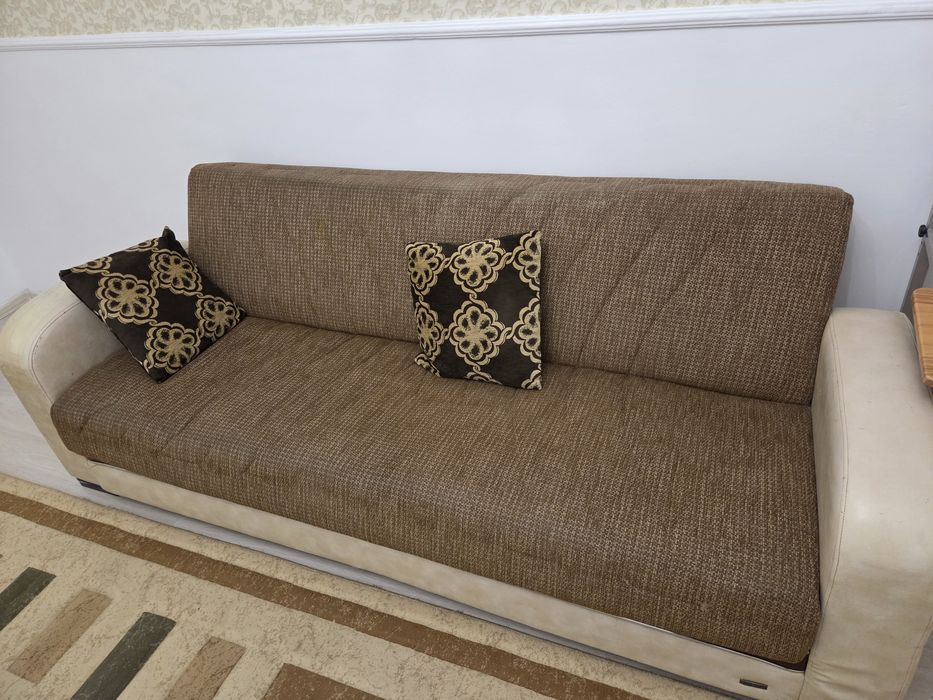 Диван книжка и компьютерный стол