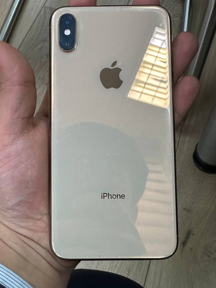 iPhone xs/max 64 gb