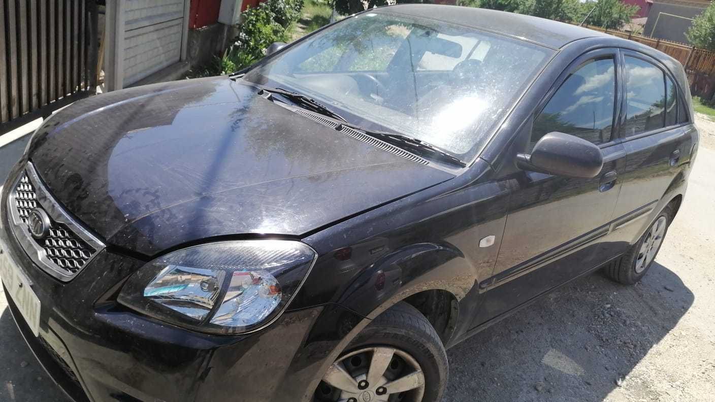 Dezmembrari Kia Rio 1,4 benzina 2010