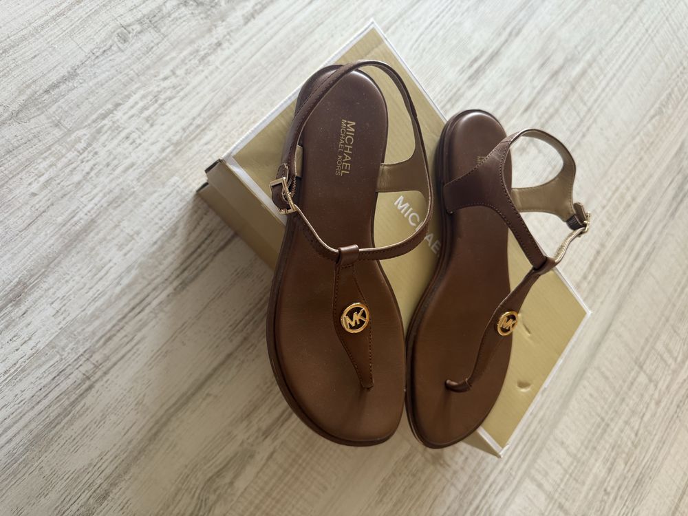 Dolce Gabbana маратонки Michael kors сандали