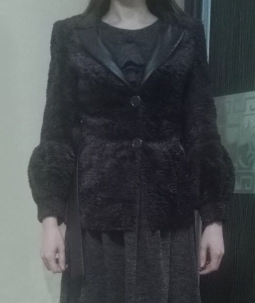 Qizlar va ayollar kostyumi