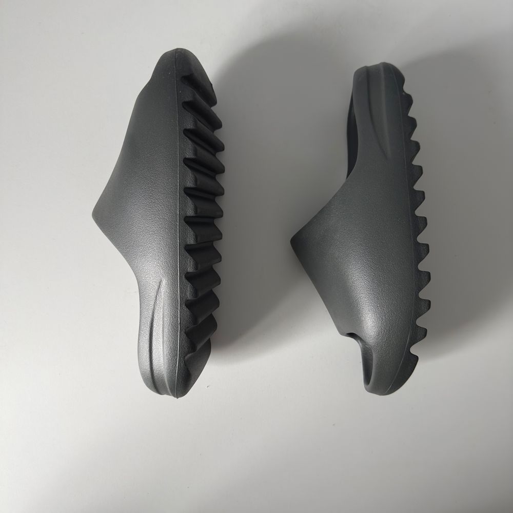 Yeezy slide slate grey