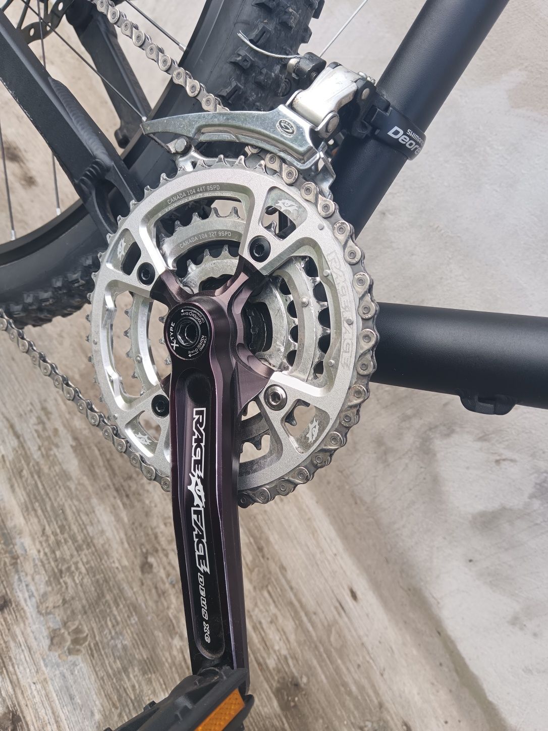 Bicicleta Nicolai full suspensii pe aer