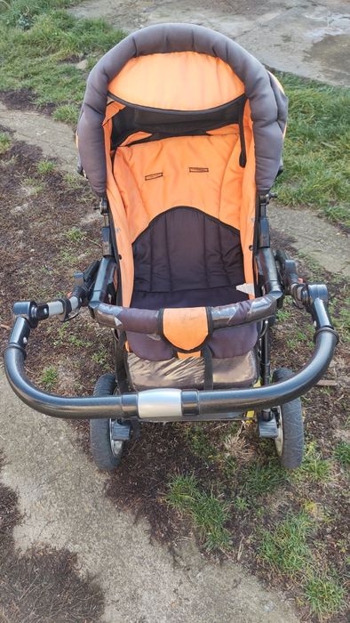 Cărucior tip sport sau și landou