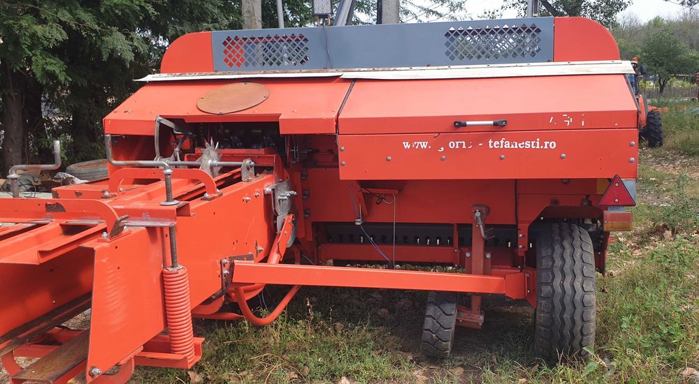 Presa  de balotat / Balotiera Maschio Pitagora L