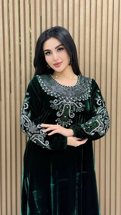 Toy liboslari ayyollar uchun