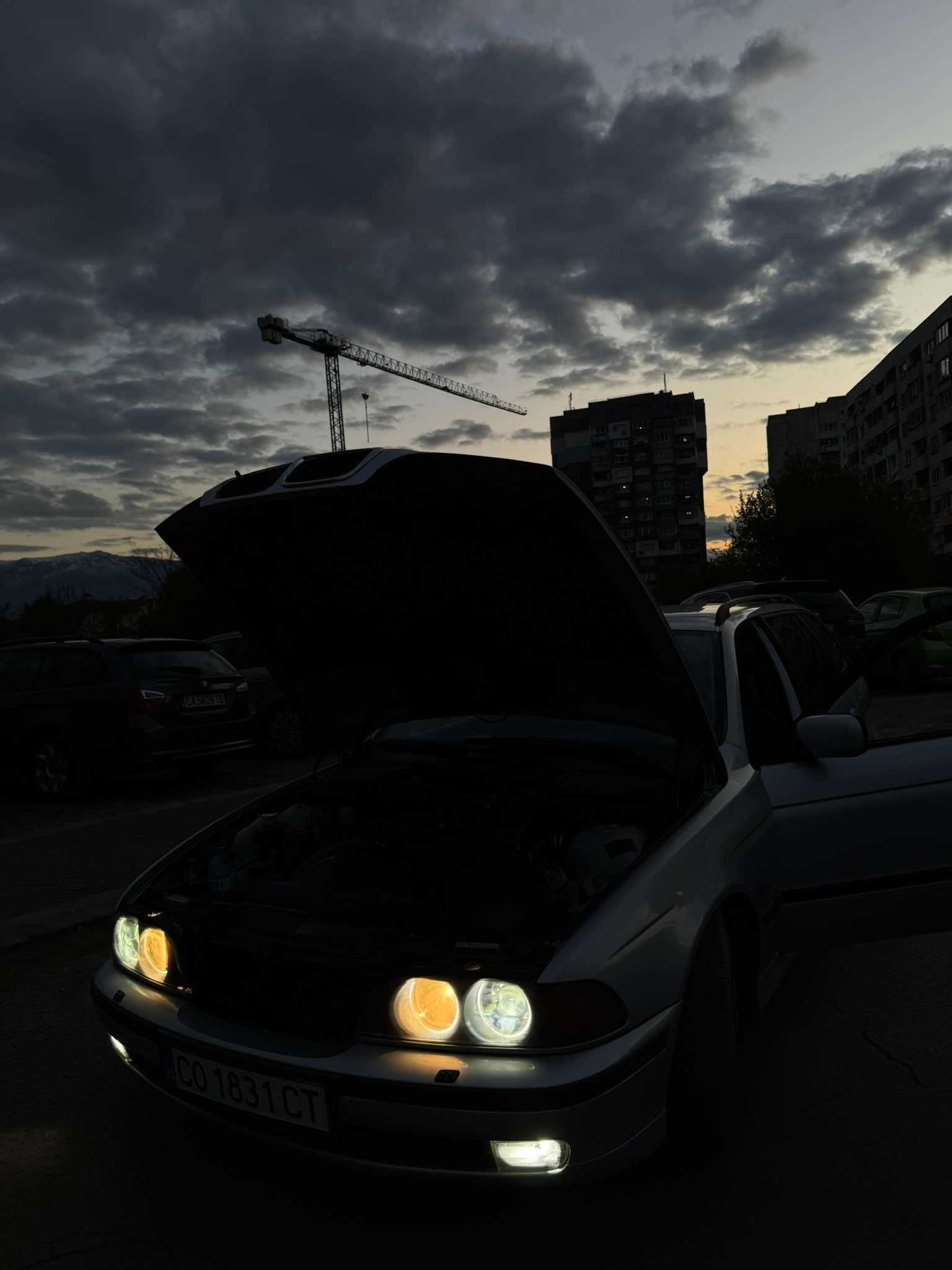 НАЧАСТИ БМВ 520 2000г170кс може цяла може и начасти колата пали ивърви