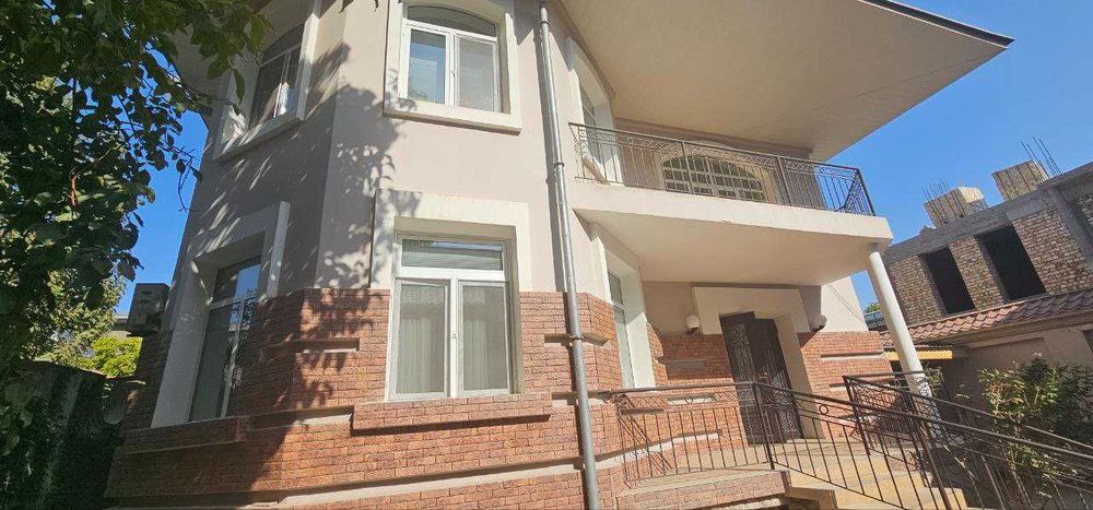 Срочно продаётся 7 соток евродом в Центре\ор-тир ЖК Modera Hause