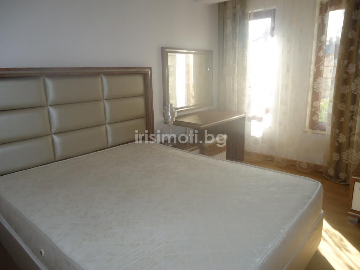 Дава се под наем Четиристаен апартамент в София, Витоша - 261 кв.м за 1500 € - Снимка #1