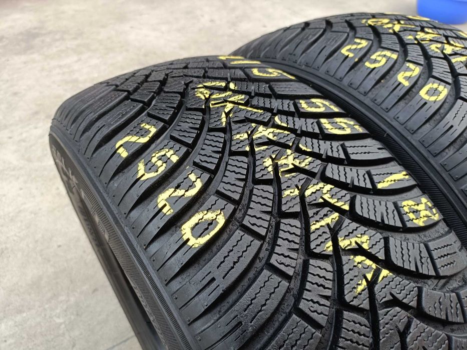Doua anvelope de iarna 215 55 18 falken eurowinter HS 01 cu 7,8 mm