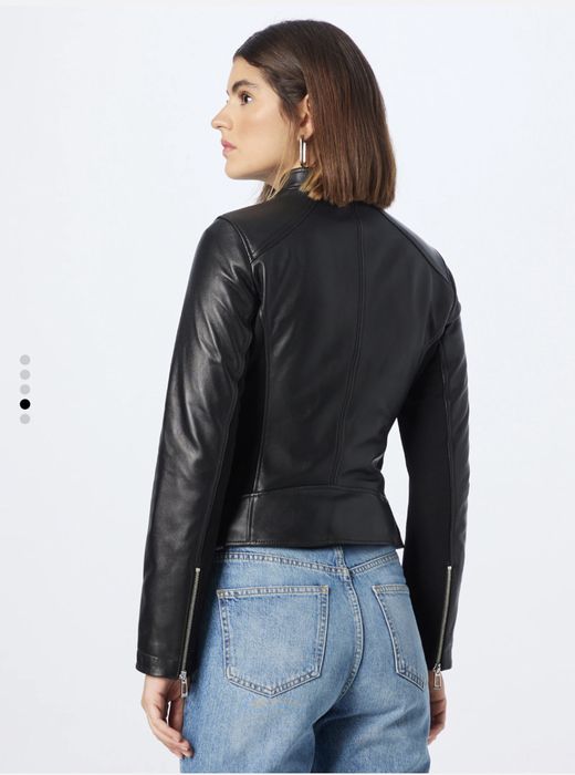 BOSS geacă nouă cu eticheta de la 1990 de lei la 950 lei