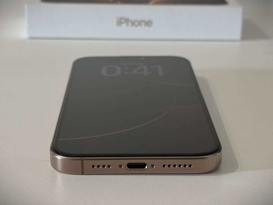 Бартер!Гаранция! iPhone 16 Pro Max Desert Titanium + Адаптер!