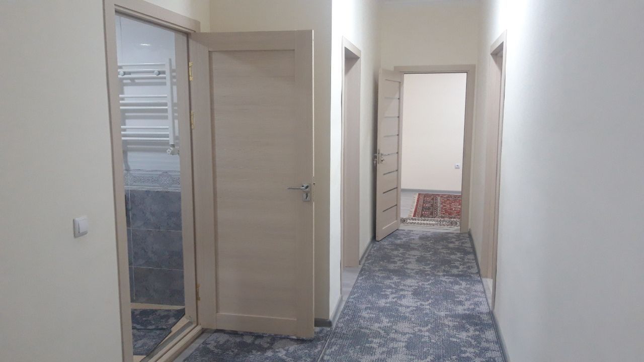 Самарканд шахар Корасув массивида узок муддатли ижарага 3 хонали кварт