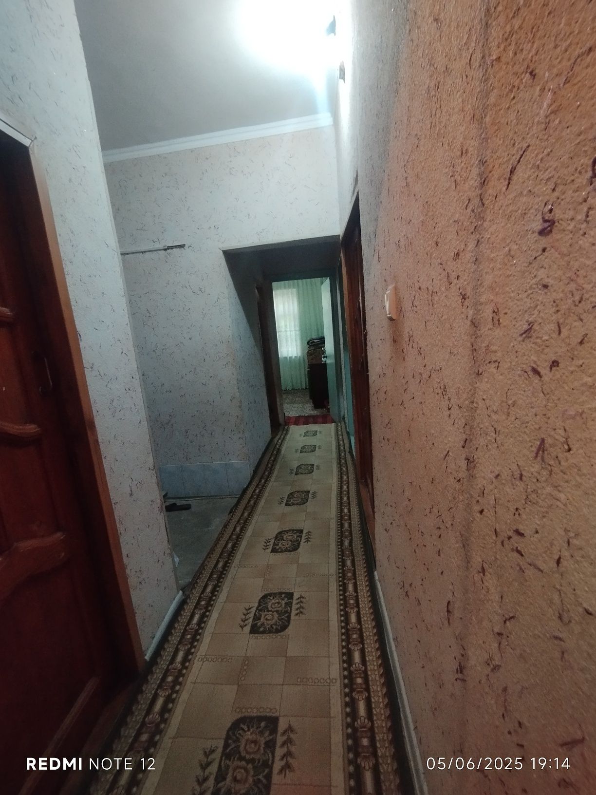 Srochna dom sotiladi