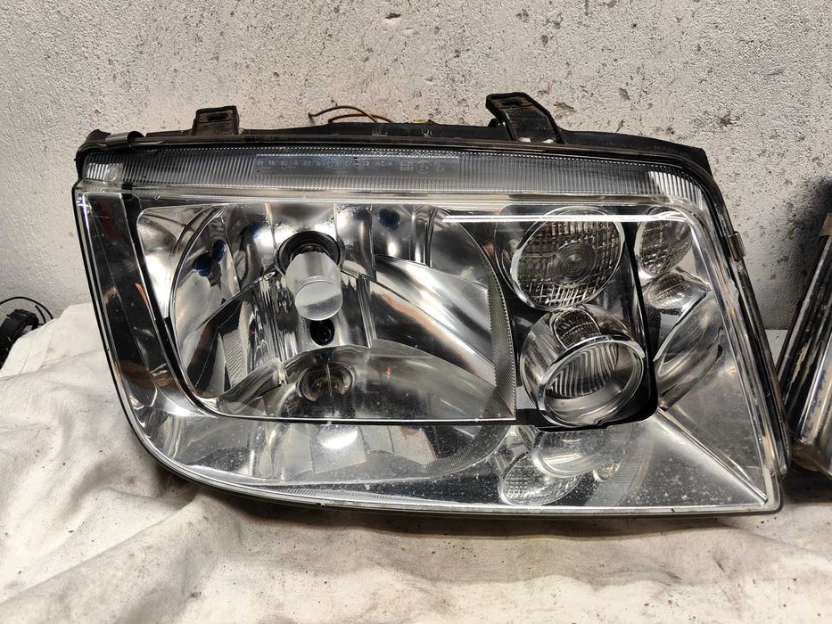 Оригинални фарове  Vw Bora
