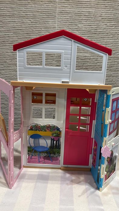Сгъваема къща за Барби