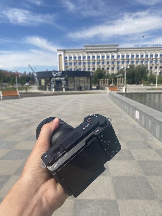 Sony zv-e1. Обьектив 28-70 mm f/2.8