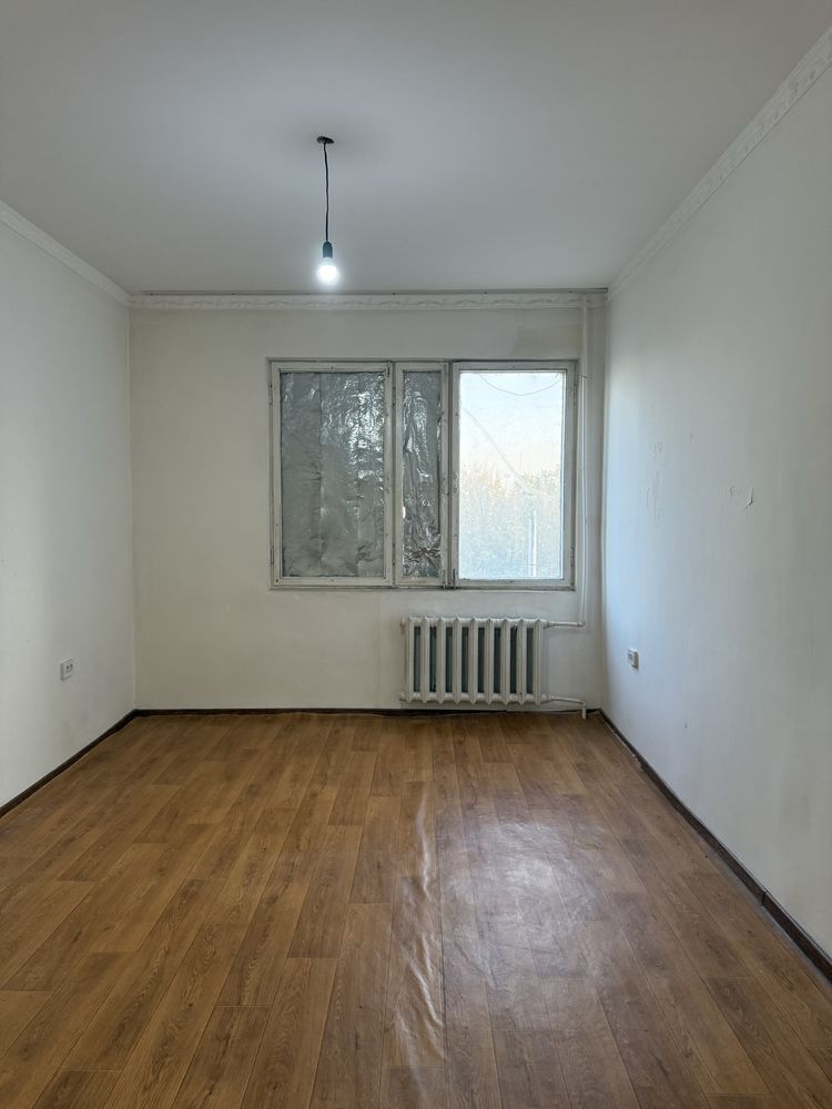 Срочно продается квартира 2/3/4 массив куйлюк 3