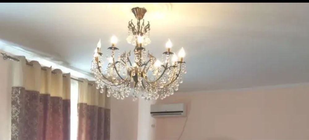 Люстра в отличном состоянии