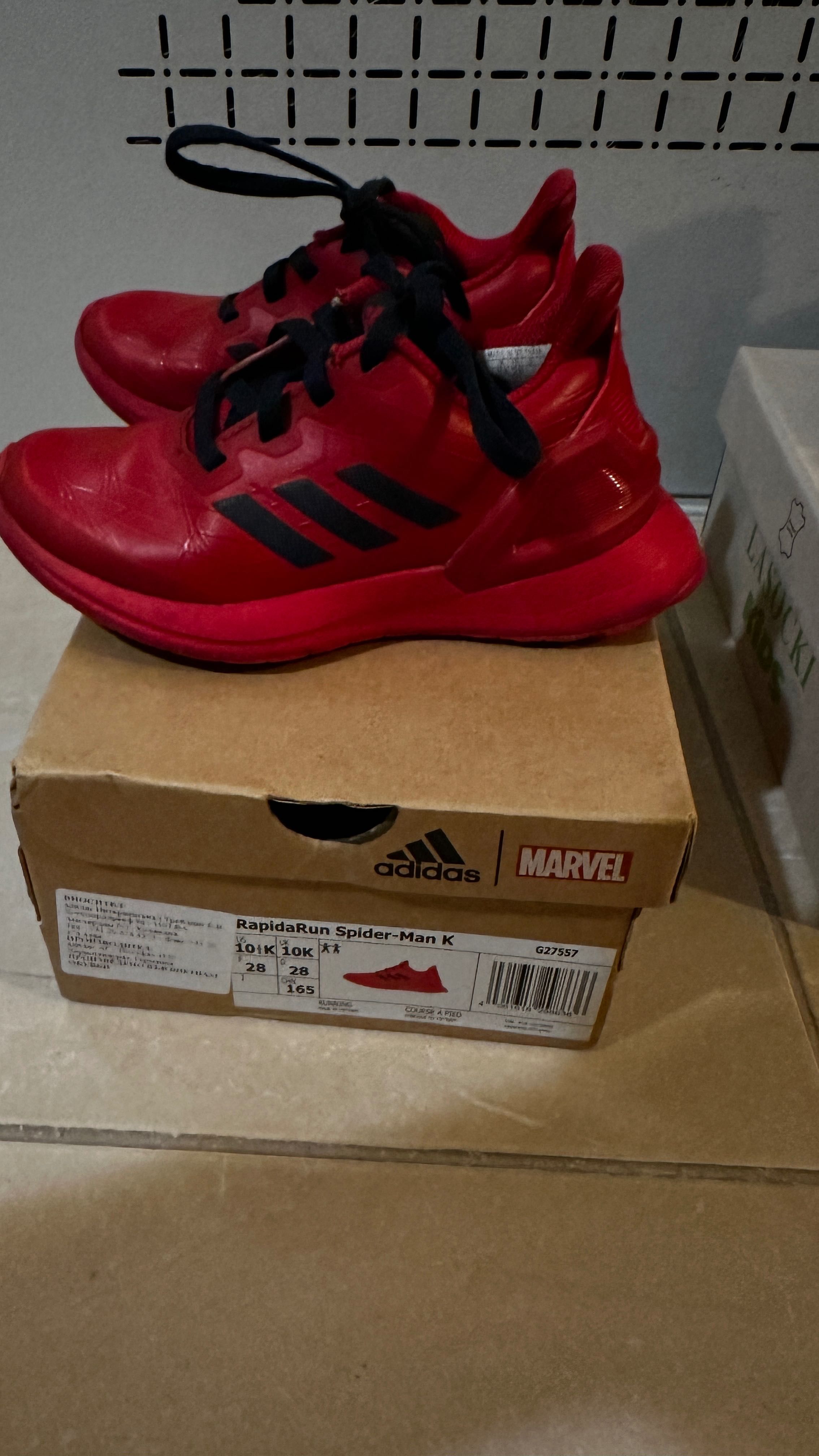 Adidas Spider-Man Marvel Детски маратонки, обувки, ботуши и пантофи