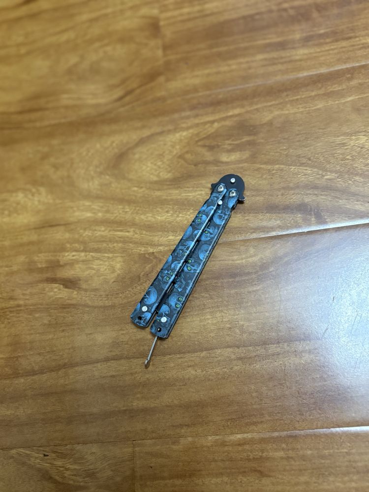 Vand butterfly knife