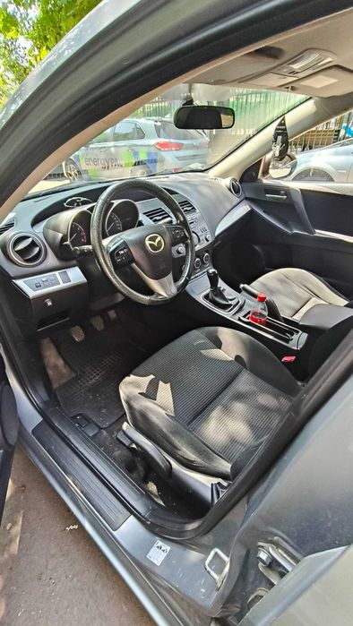 Mazda 3 2011 benzină +gpl