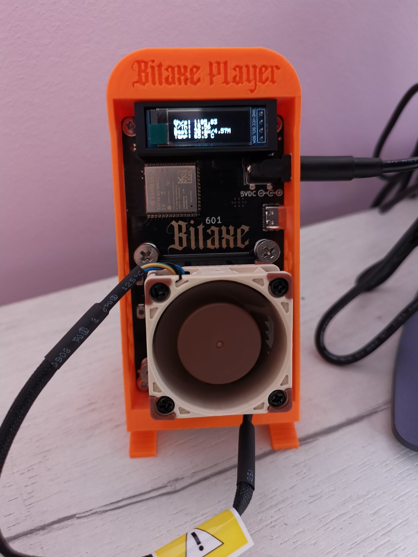 Bitaxe Gamma 601 - 1.2TH/s Btc solo miner