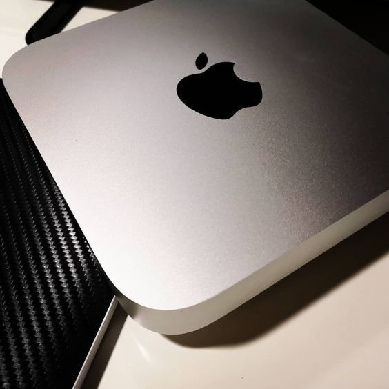Mac mini m1 yangi ochilgan 8/256 full komplket