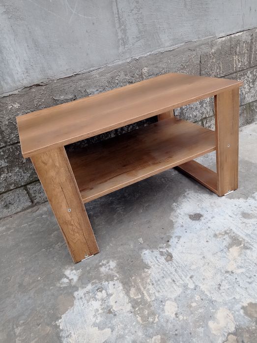 Журнальный столик