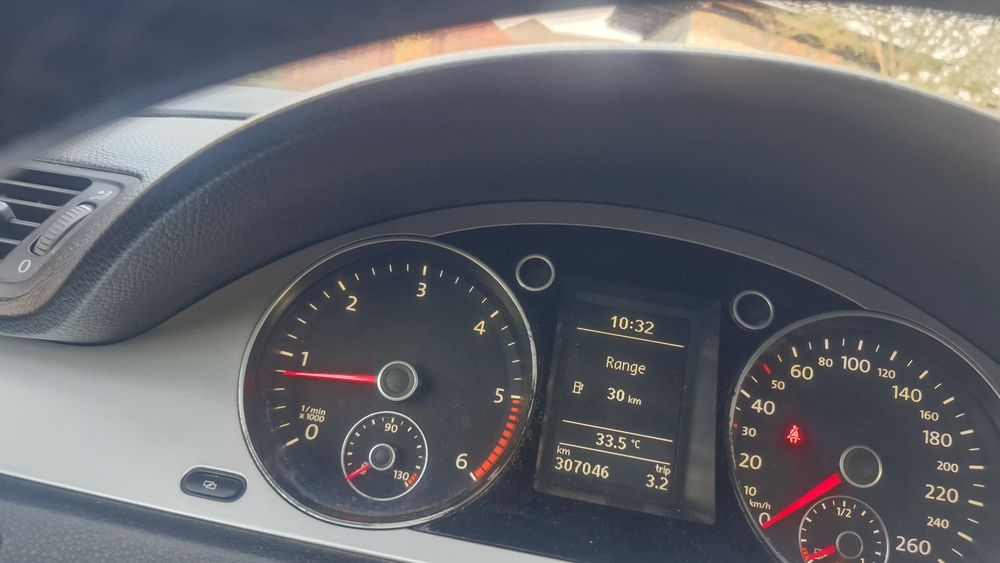 Passat  E 5.                         .