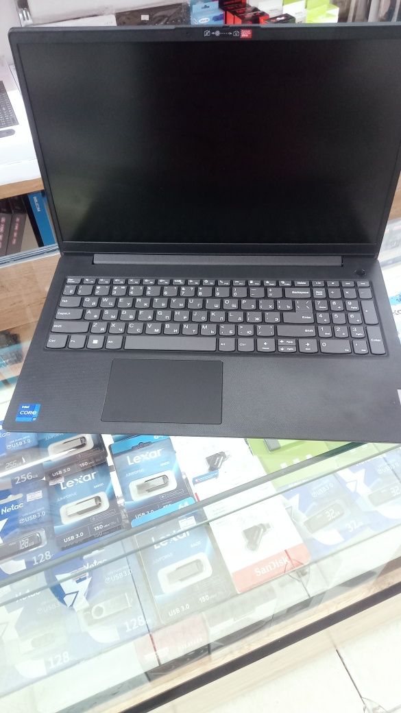 Noutbuk Lenovo Core i7