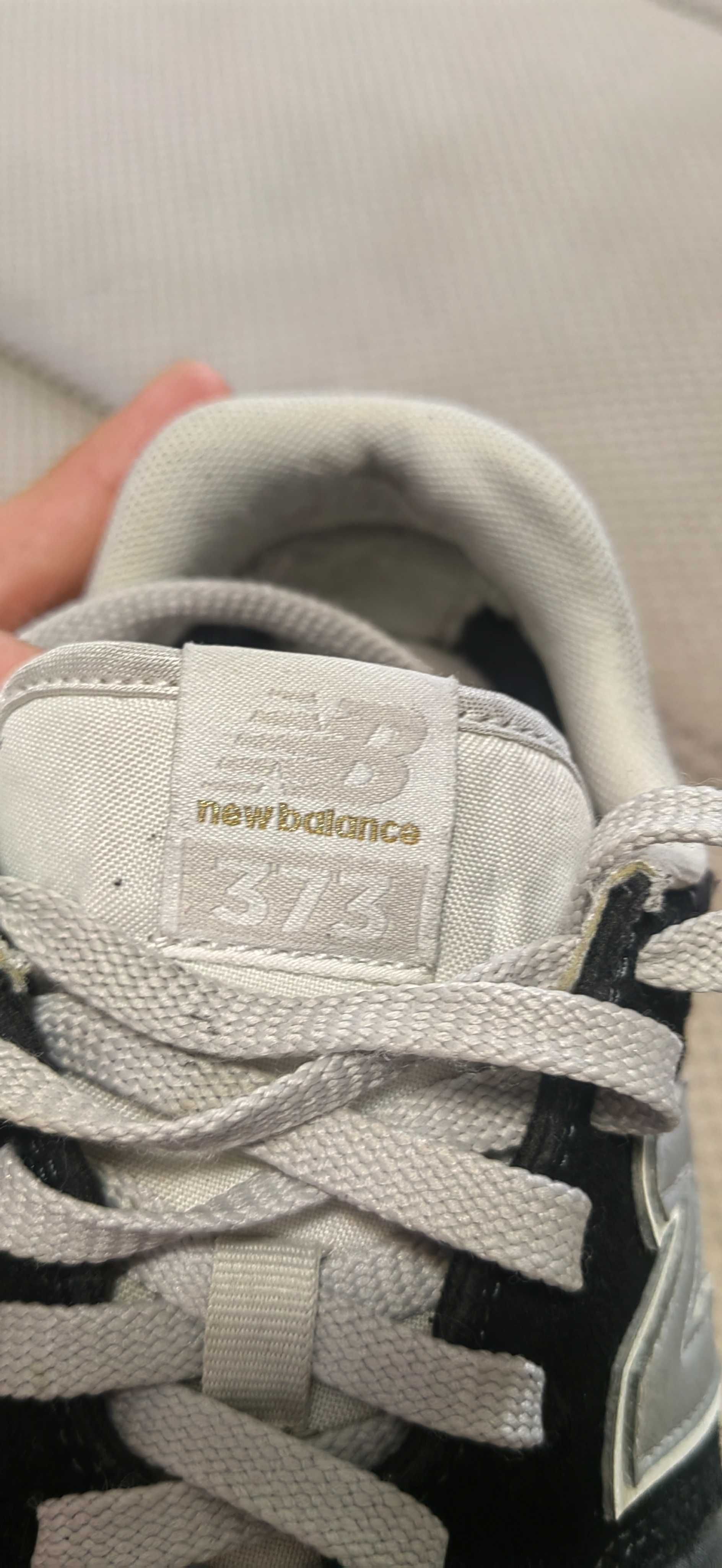 New balance  39.