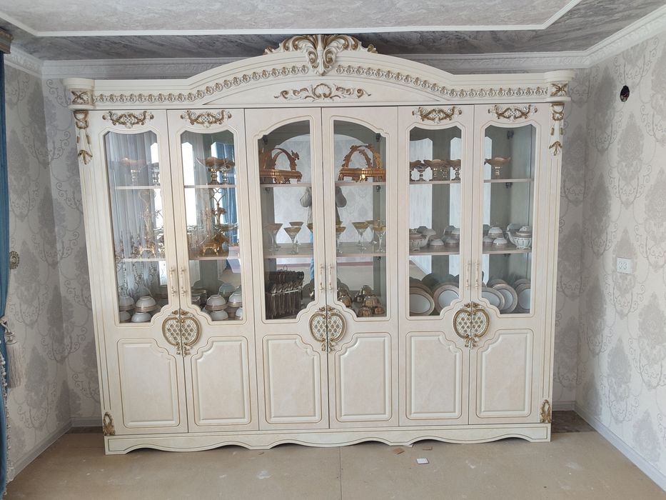 Stenka sotiladi yolati zur