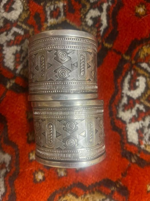 Старинные серебряные браслеты