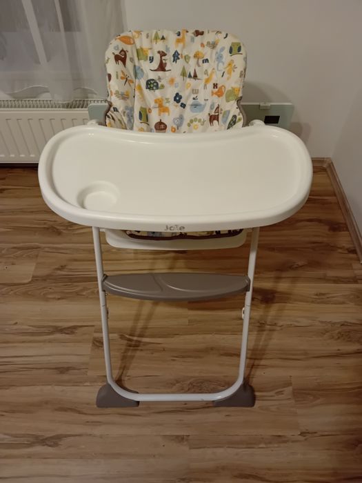 Scaun de masa pentru copii Joie.