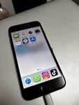 Iphone 8.