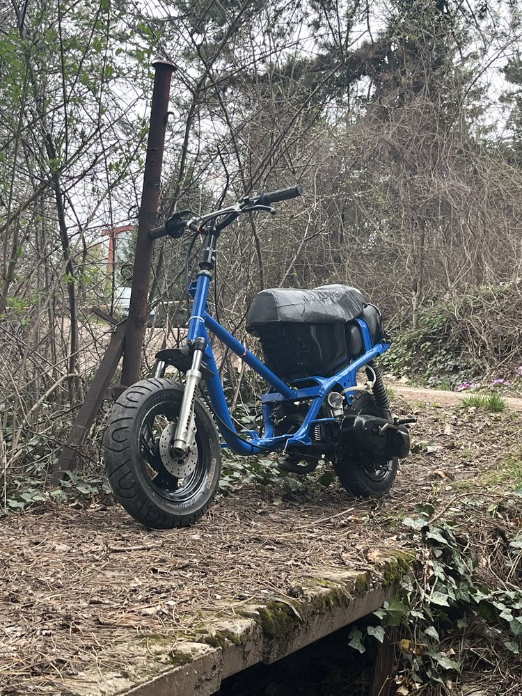 Malaguti f10 на части!!!