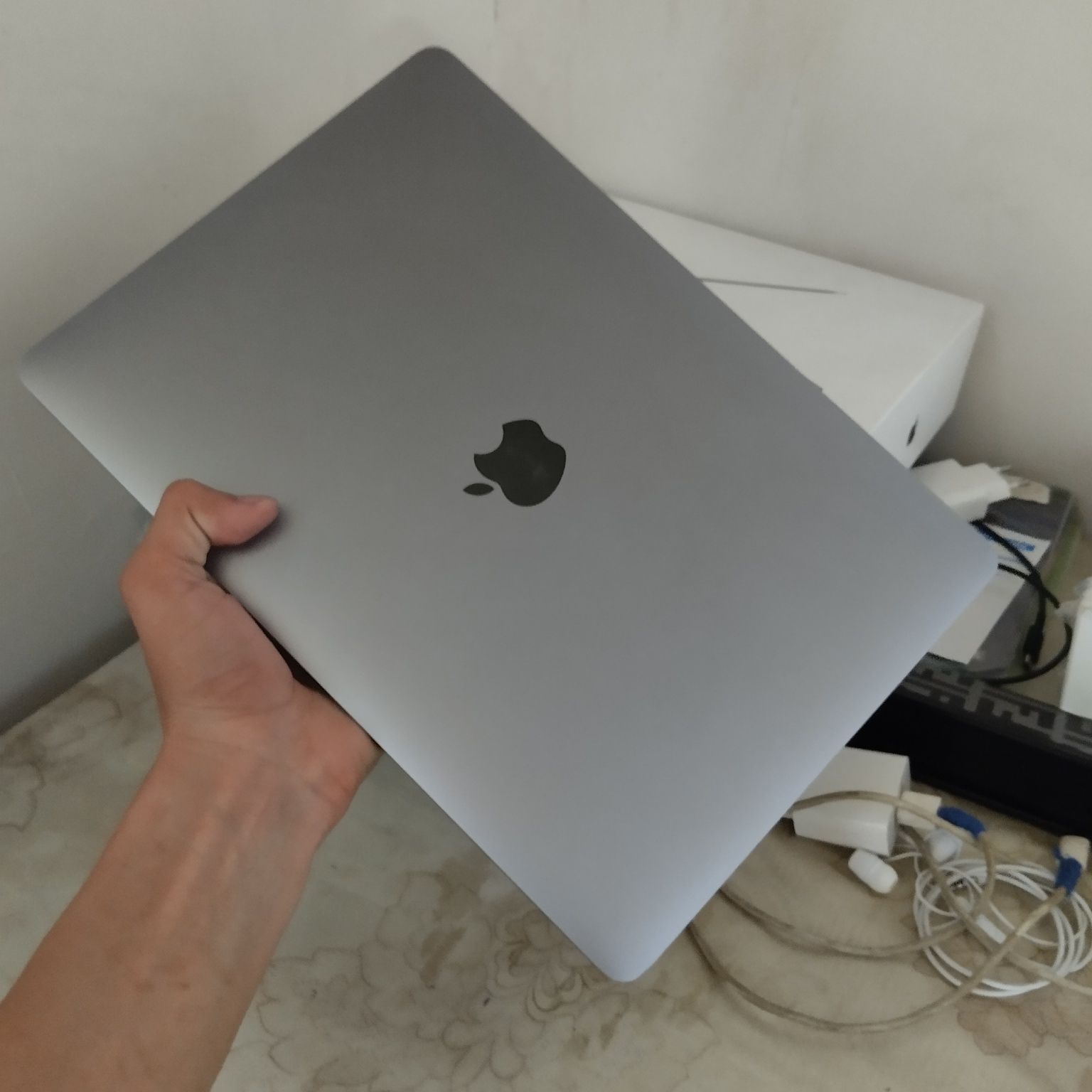 Macbook pro 13 +touch bar
