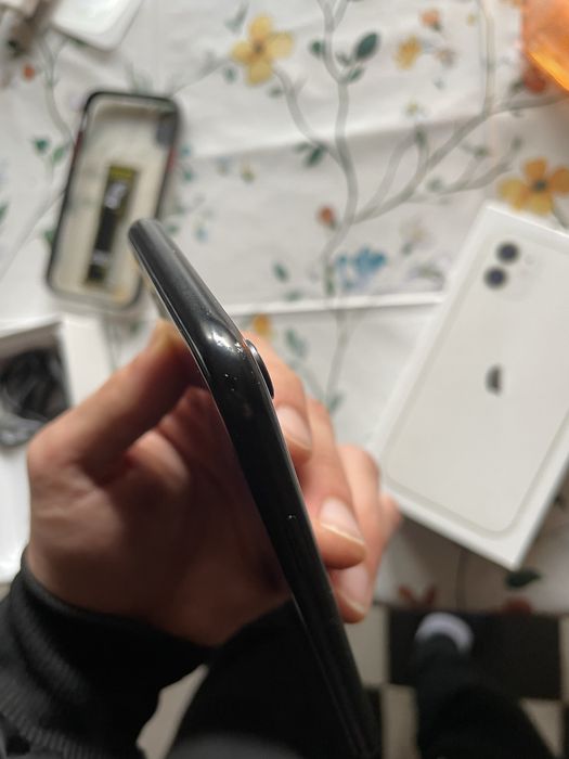 Iphone XR с 100% нова оригинална батерия