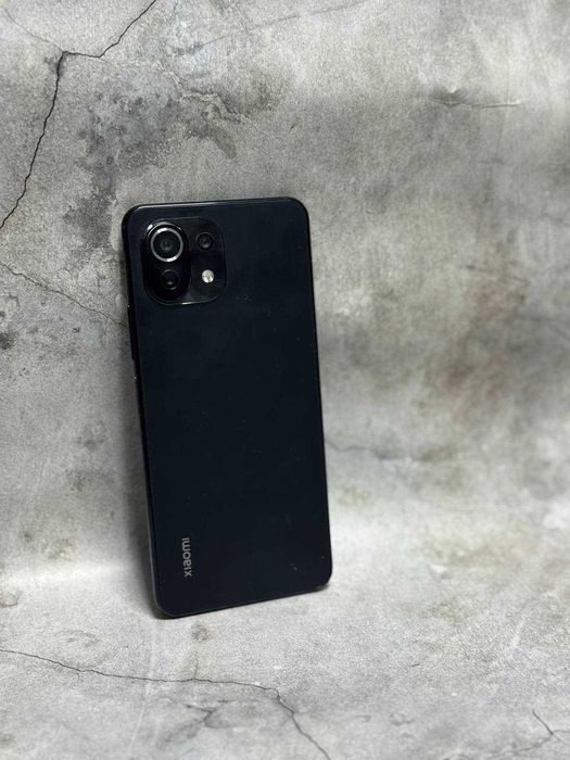 Xiaomi Mi 11 Lite(каргалы) лот 759111