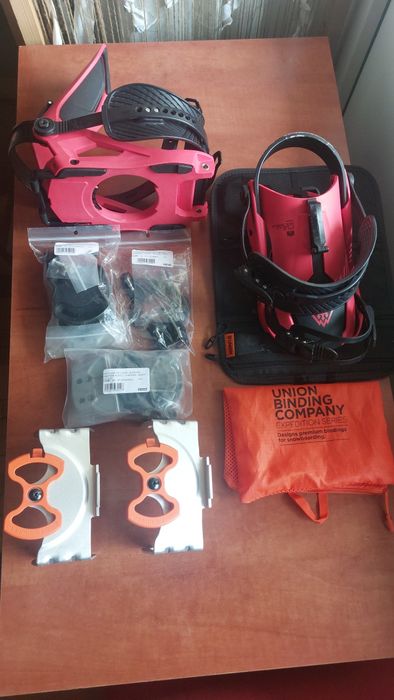Legaturi splitboard & snowboard Union Charger Black L & Coral S
