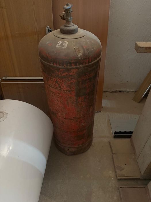 Продам газовый баллон